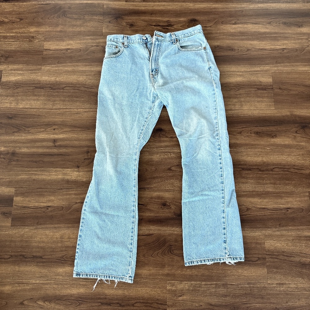 VINTAGE LEVI BOOTCUT (517) JEANS (W34xL32)